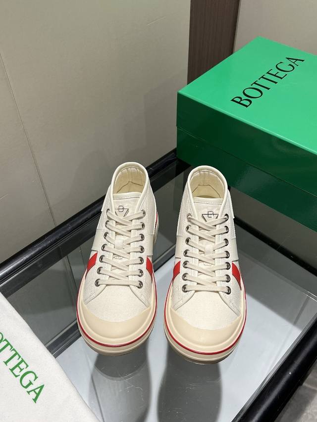 Factory direct price women's clothing, shoes, sports original Bottega Veneta, la