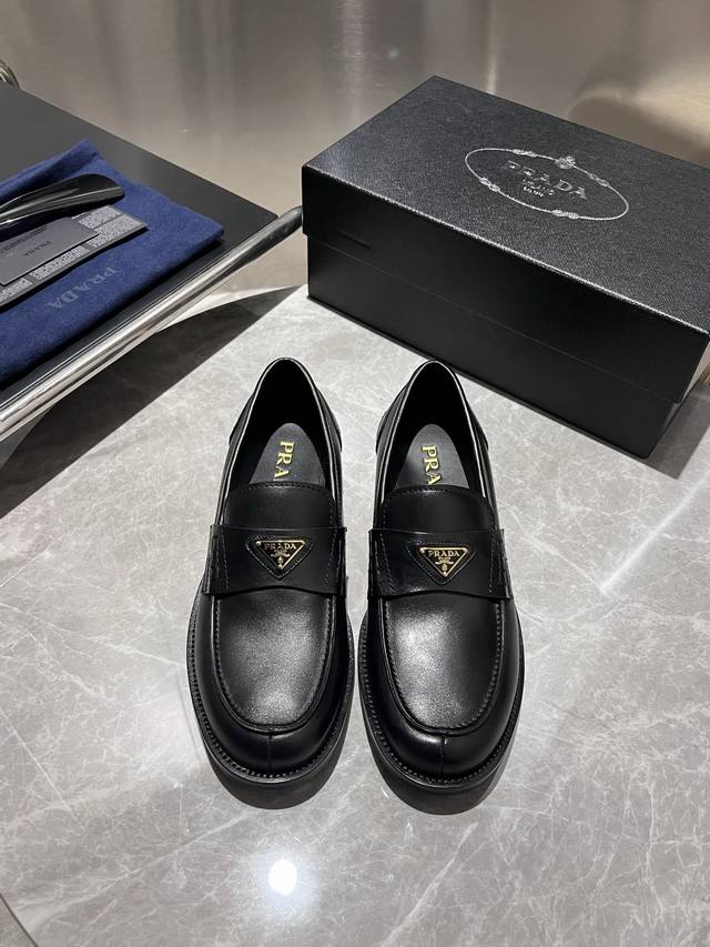 Factory direct price for men's sports shoes, original Prada high-end men's hot-s