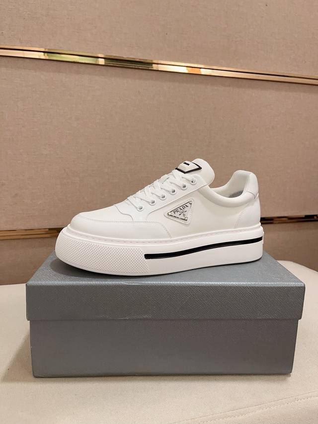 Factory direct price men's sports shoes, original high-quality new Prada shoes,