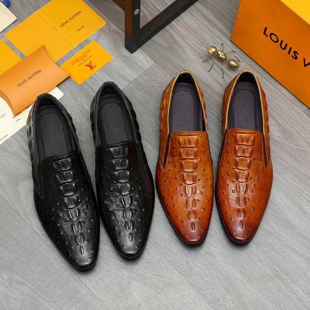 Factory direct price men's shoes and sportswear original product. Trademark: Lou