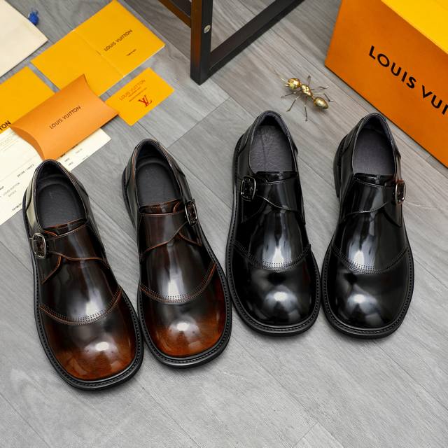 Factory direct price men's shoes and sportswear original product. Trademark: Lou