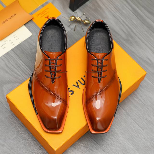 Factory direct price men's shoes and sportswear original product. Trademark: Lou