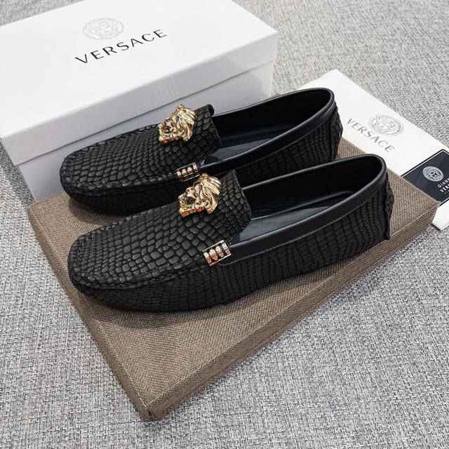 Real price, new Versace official flagship store model, original cowhide upper wi