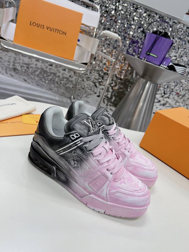 New LV washed sneakers for couples, top-quality washed sneakers, LV Trainer bask