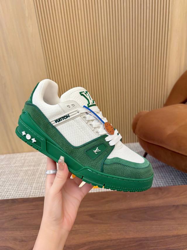 Top-tier version Louis Vuitton Lv Tarine casual sneakers/skate shoes. This Lv Tr