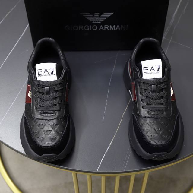 Factory Price: Brand: Armani Standard Sizes: 38-44, 45 (Customized) Grade: Same