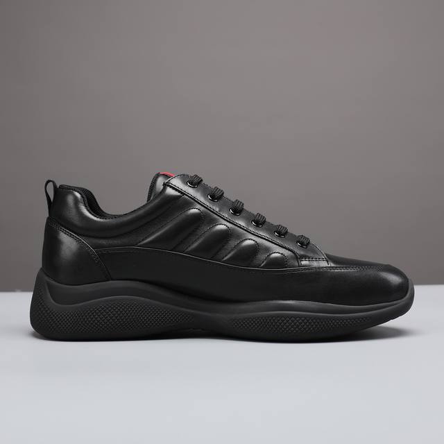 P brand autumn/winter Chelsea boots for men, super A grade. These Chelsea boots