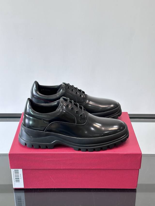 F High-end men's casual leather shoes, a must-have for gentlemen and stylish men