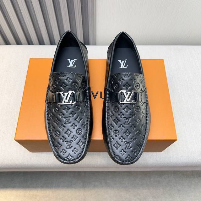 Lv High-end quality driving shoes, imported lychee grain, water-dyed cowhide lin