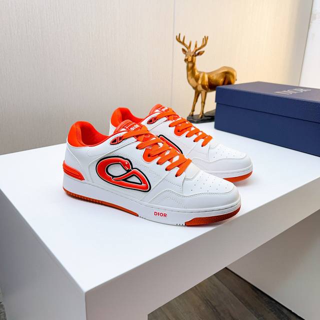 Dior's new B57 sneakers. Following the retro market trend, these new sneakers fe