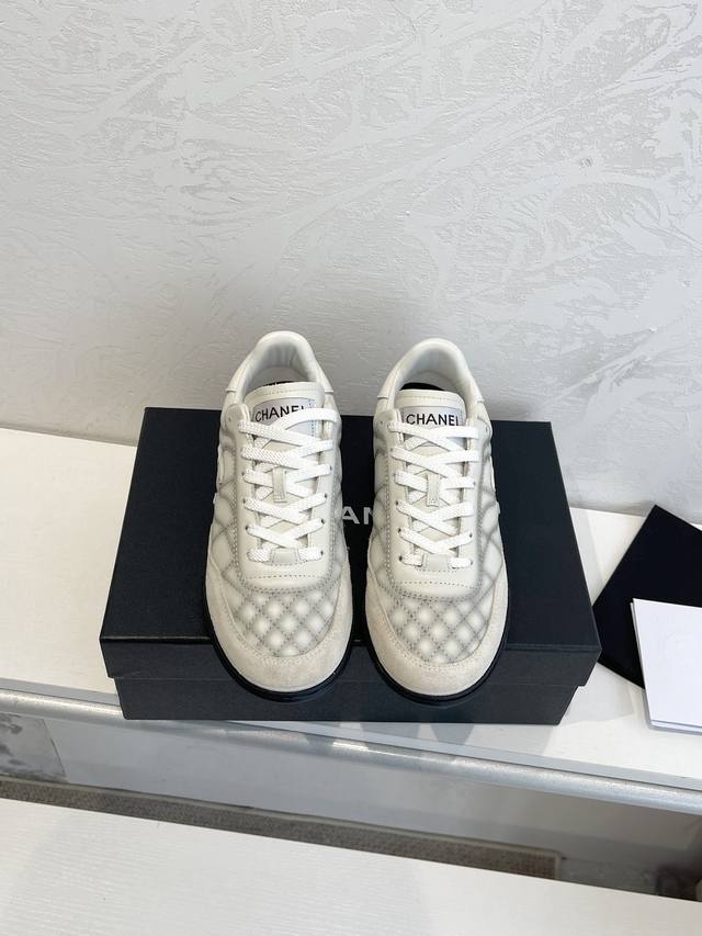 3D Graffiti Embroidery Style Factory Direct Sales Chanel*L Popular German Traini