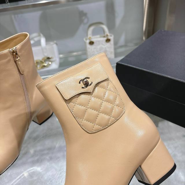 Chanel official website style, new Chanel ankle boots, simple and elegant, fashi