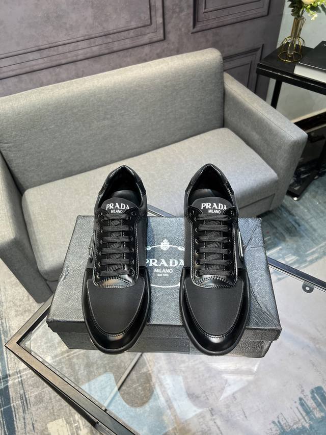 Prada 2025 latest original replica! Top-notch craftsmanship, Italian imported ca