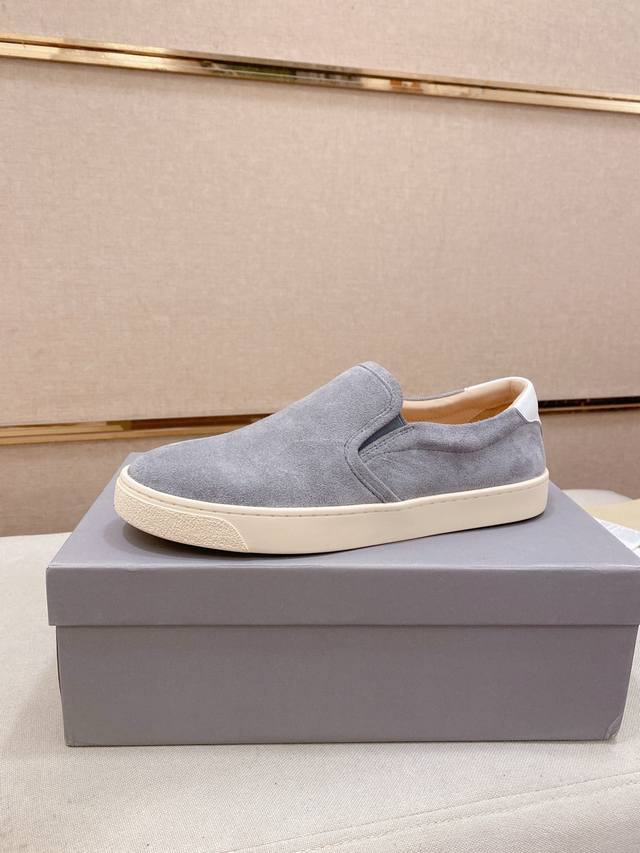 Factory direct, high-quality new Brunello Cucinelli men's shoes, available simul