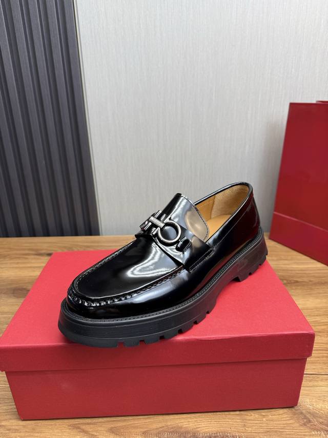 Factory direct price Prada men's business casual leather shoes, luxurious and pr