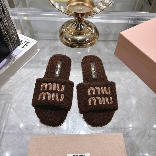 Factory Price P Miu Mi New Embroidered Wool Slippers 1:1 Mold Opening, Outshinin