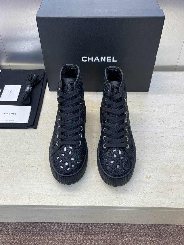 Factory Price P, 70 RMB off, Chanel 2025 Autumn/Winter New Lace-up Two-Way High-
