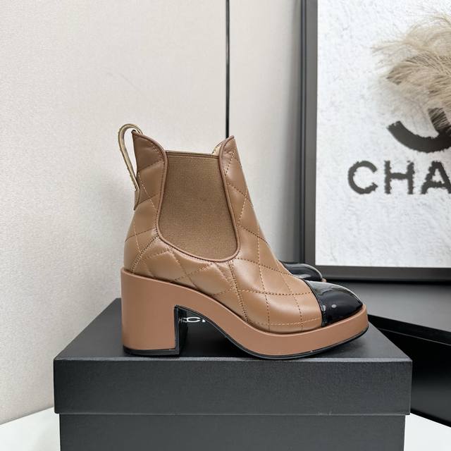 Chanel 2025 Fall/Winter Platform Ankle Boots - A Must-Have from Chanel, Exclusiv