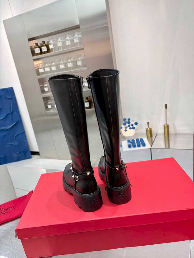 Factory Direct, Official Website Synchronized, Valentino's Latest Rider Boots Se