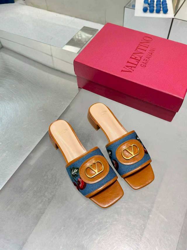 Factory P Valencia 25Ss New Slippers, another perfect design with V-buckle, aban