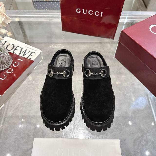 Women's Mule Shoes with Horsebit Buckle Horsebit pays homage to the brand's eque