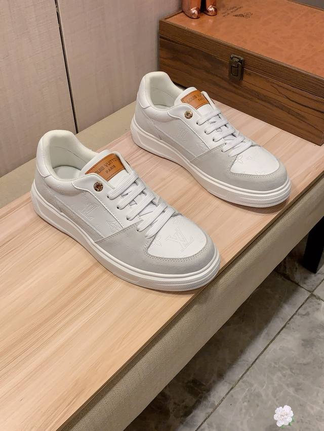 New Arrival: Factory Price Lv* Latest Hot-Selling Casual Shoes, Top Brand Luxury