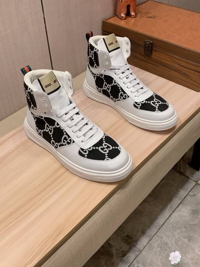 New Arrival: Factory direct Gucci* latest hot-selling casual shoes, top-tier lux