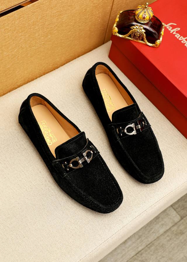 Product Brand: Ferragamo Loafers True to Size: 38-44, 45-46 (Custom Made) Materi