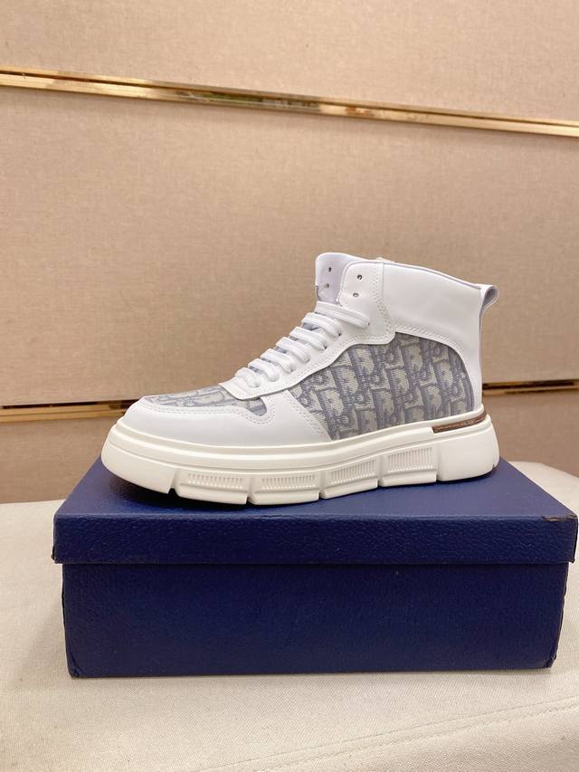 Factory direct price Dior D new style, released simultaneously with boutiques. U