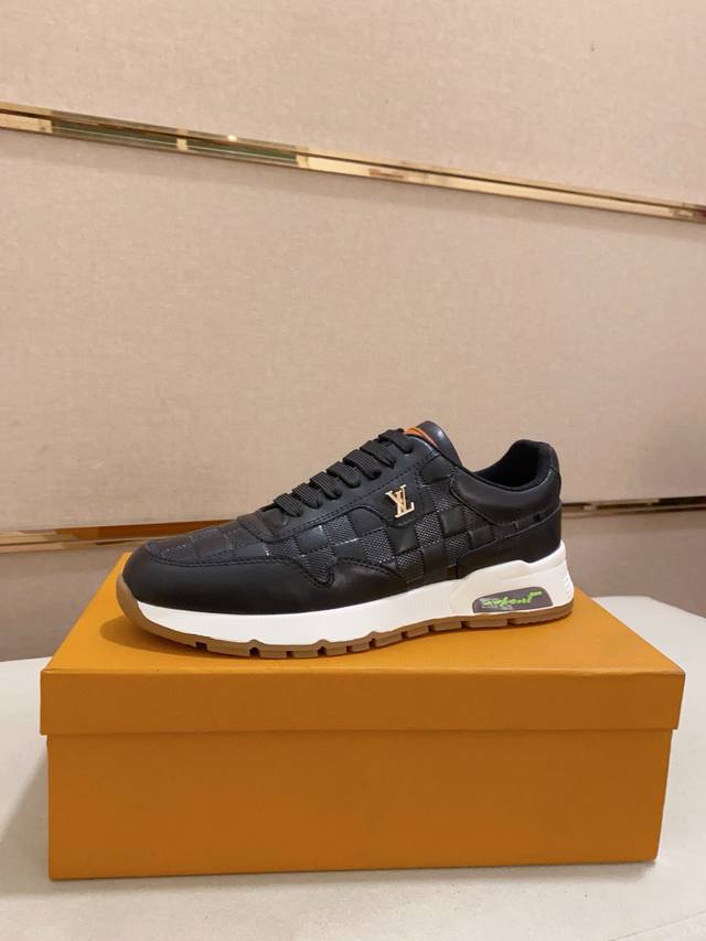 Factory direct price Louis Vuitton (LV). Latest trendy casual shoes, best-sellin