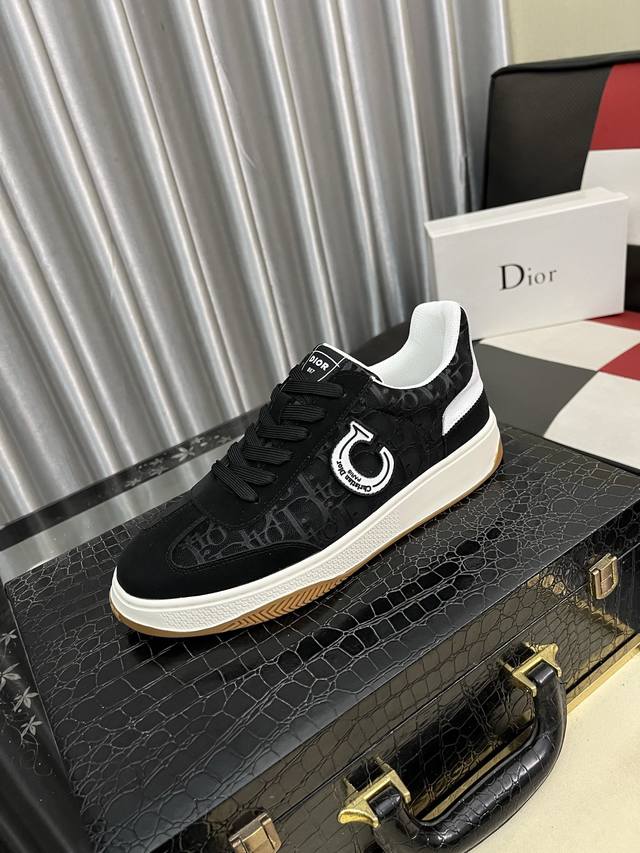Factory Price: Dior's new men's genuine leather casual shoes, the highest qualit