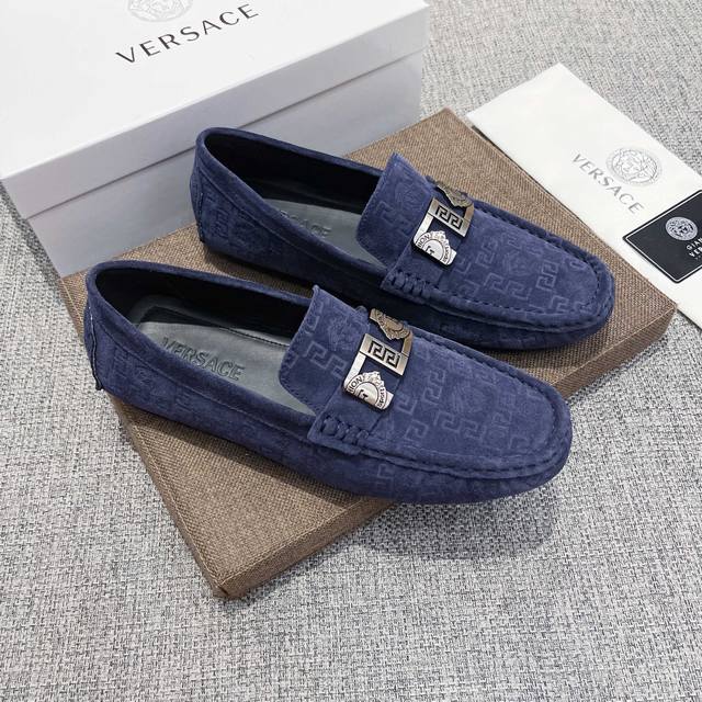 Versace flagship store high-end new style, official latest elements, trending gl