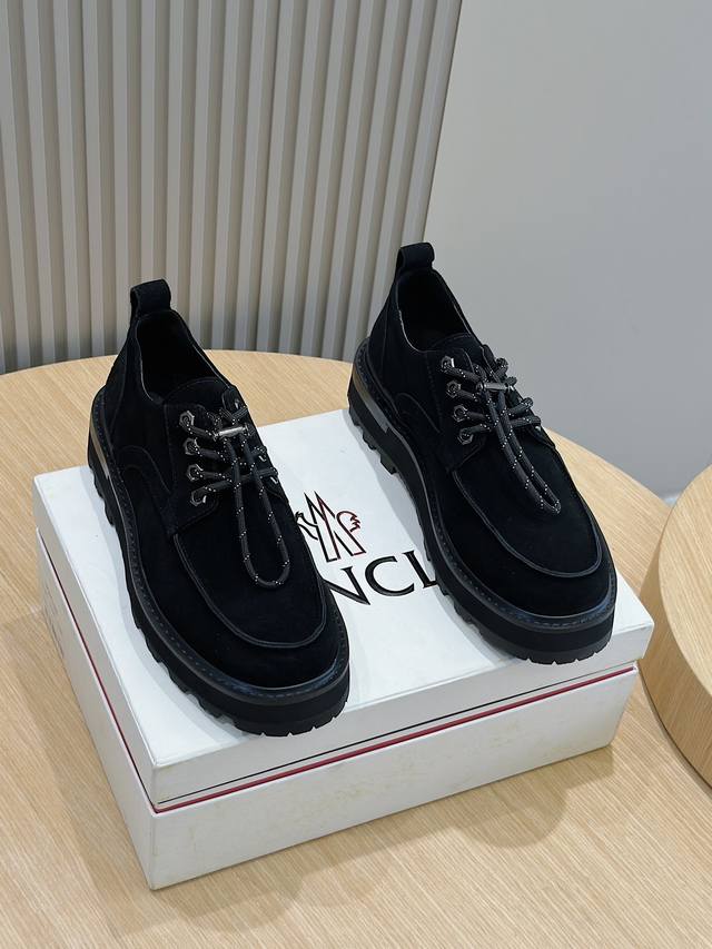 Moncler Peka City Men's Derby Shoes (Ddd) are made of imported cowhide leather a Moncler Peka City Men's Derby Shoes (Ddd) are made of imported cowhide leather a