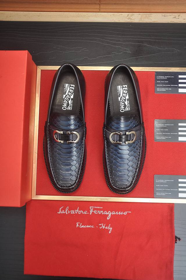 Factory Price P Hermes High-End New Hermes Ferragamo Classic Casual Leather Shoe