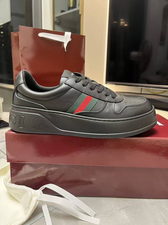 Gucci Platform Casual Shoes | A Clash of Style and Luxury When the classic red a
