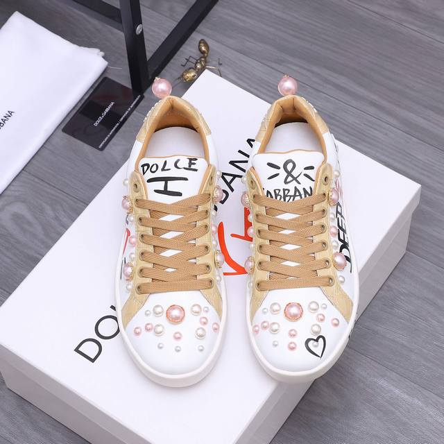 Product Trademark: Dg Dolce & Gabbana Couple Casual Shoes True to Size: 35-46 45 Product Trademark: Dg Dolce & Gabbana Couple Casual Shoes True to Size: 35-46 45