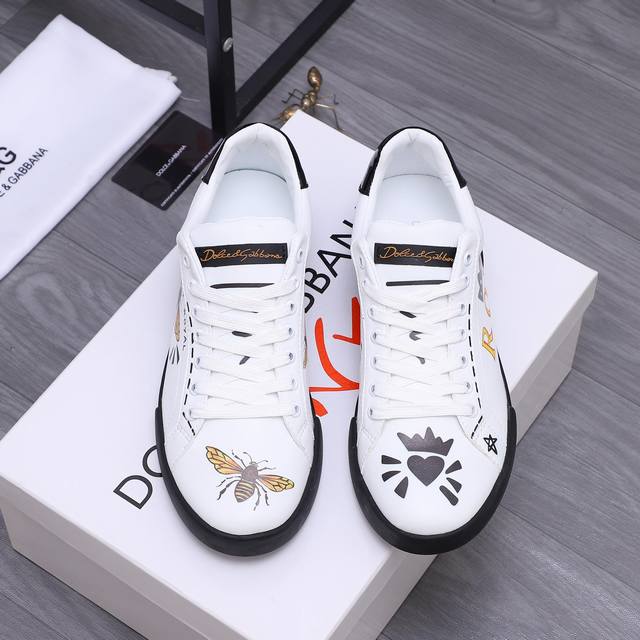 Product Trademark: Dg Dolce & Gabbana Couple Casual Shoes True to Size: 35-46 45 Product Trademark: Dg Dolce & Gabbana Couple Casual Shoes True to Size: 35-46 45