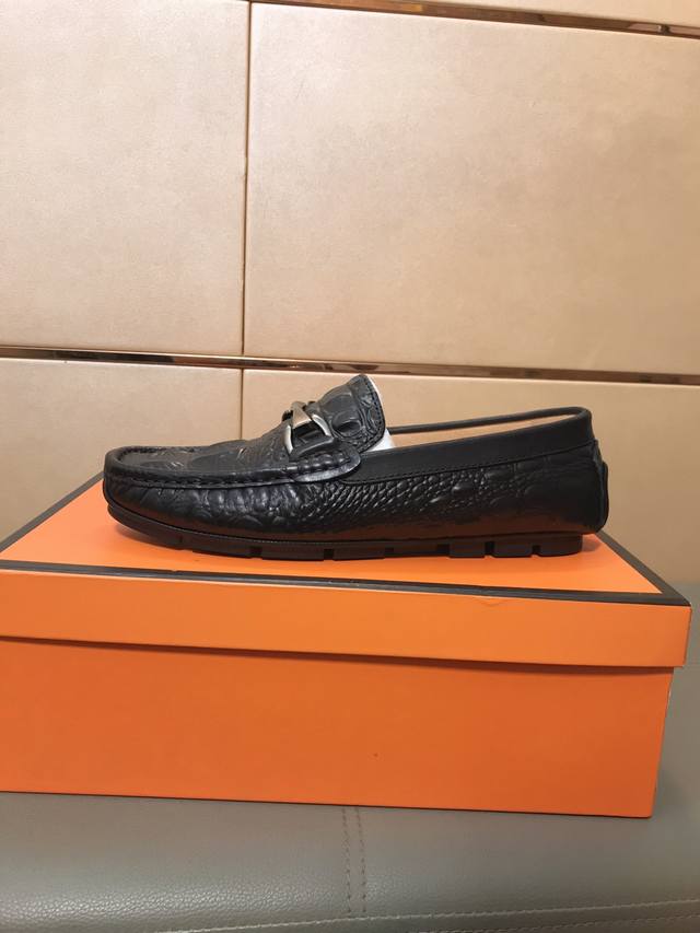 Factory direct price Ferragamo new men's slip-on loafers are here! The upper is
