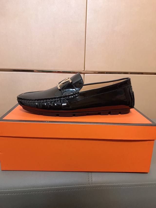 Factory direct price Louis Vuitton men's high-quality casual loafers. Slip-on lo