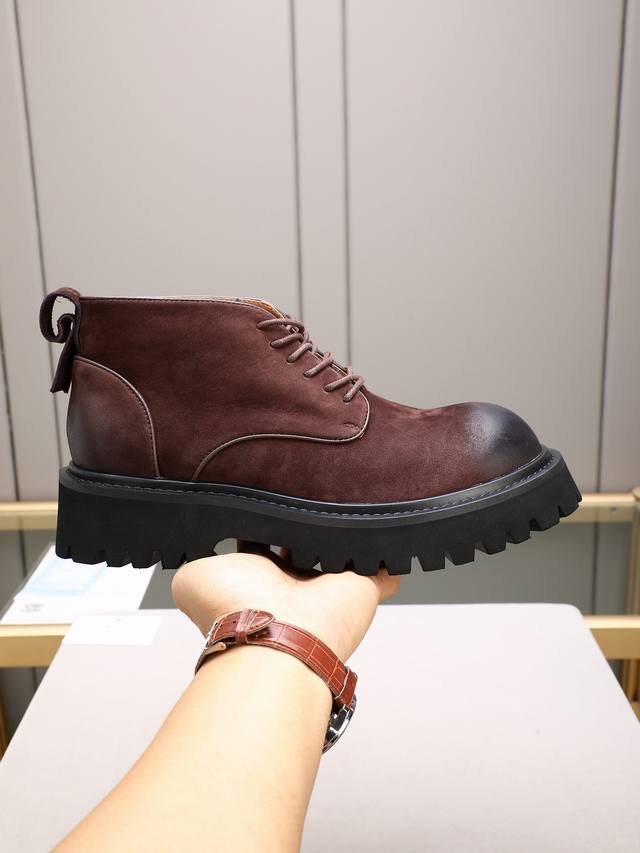 High-top Ferragamo casual leather shoes, imported top-grain suede cowhide loafer