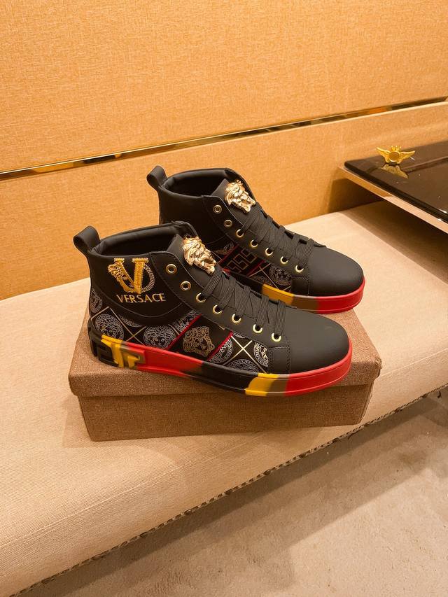 Factory direct wholesale Versace men's shoes, high-end brand official website 1: Factory direct wholesale Versace men's shoes, high-end brand official website 1: