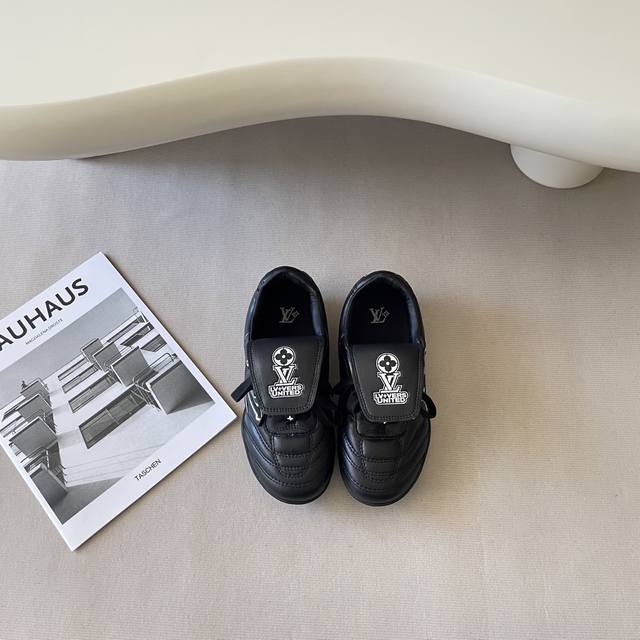 Louis Vuitton 2025 Top Boutique Limited Edition Couple Shoes, Official Website N