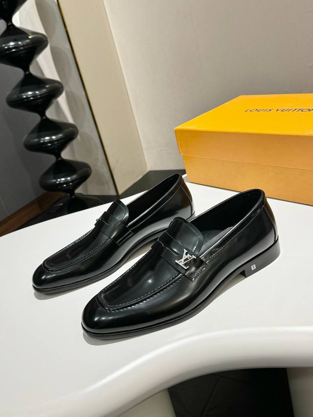 LV~ High-end men's formal and casual leather shoes, classic style, high-end and