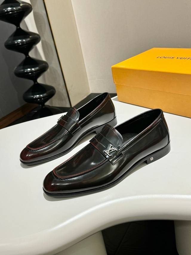 LV~ High-end men's formal and casual leather shoes, classic style, high-end and