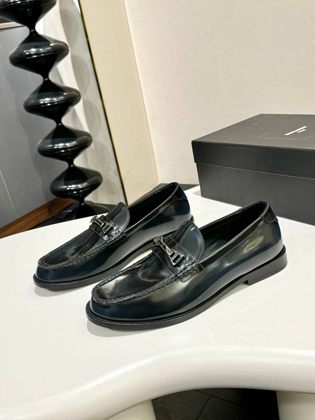 YSL Saint Laurent ~ Sizes: 39-44 (38, 45, 46) Custom-made YSL Saint Laurent men'