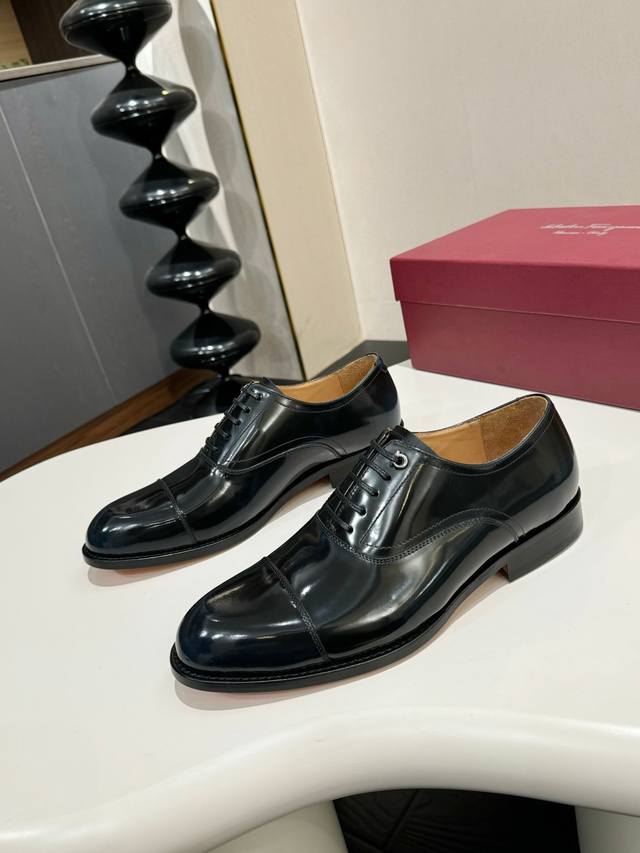 Ferragamo classic men's business leather shoes, imported black calfskin, leather