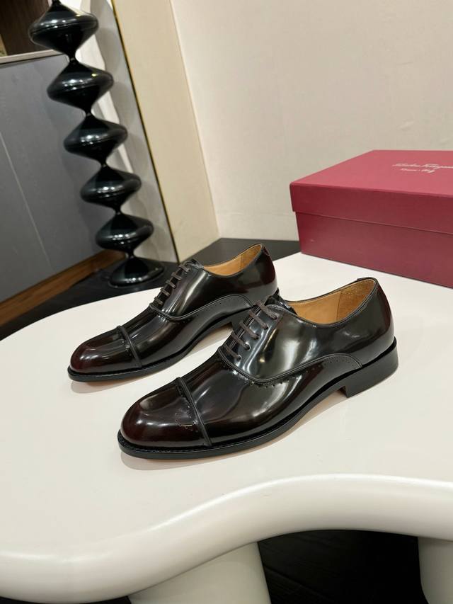 Ferragamo classic men's business leather shoes, imported black calfskin, leather