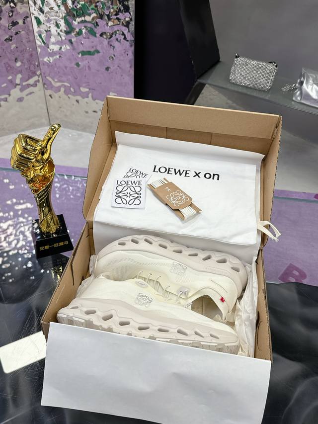 Real Price: Latest Sneakers Full Package, 100% Comfortable, Stylish and Sporty.