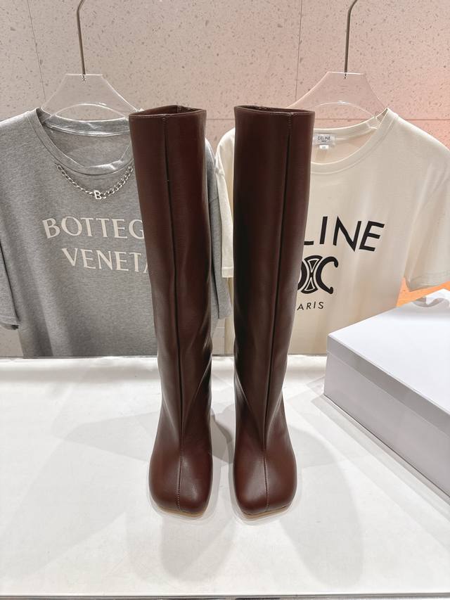 High-quality factory-made Maison Margiela high-heeled knee-high boots, a hot aut
