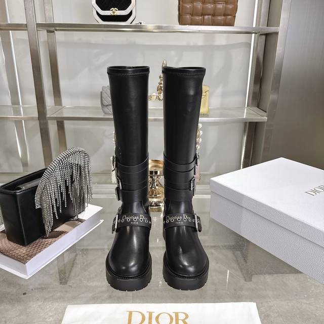 Factory direct import Dior 25 new mid-calf/high-top brogue boots. A new addition